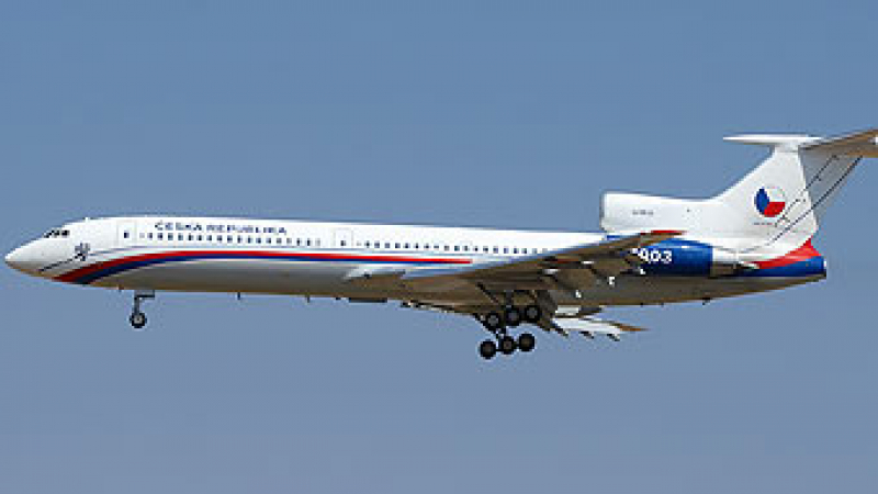 Гориво за 1 млн. евро откраднали от самолета на президента на Чехия