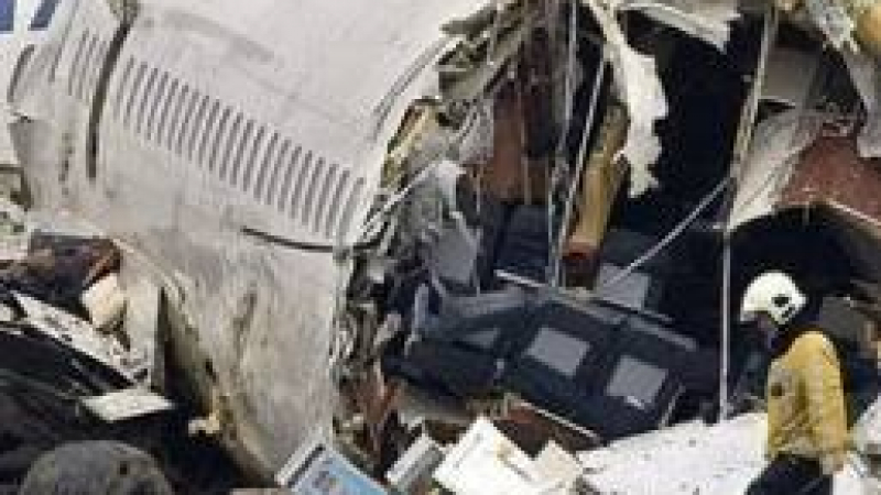 Причина за катастрофата на “Боинг”-а в Амстердам може да е друг самолет
