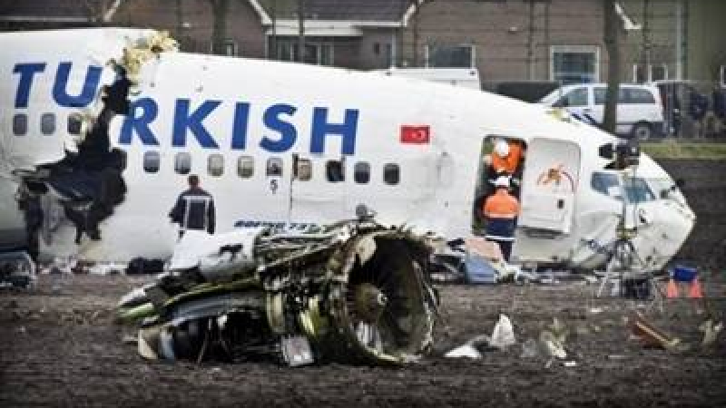 Холандец оцеля в 2 самолетни катастрофи за 8 дни