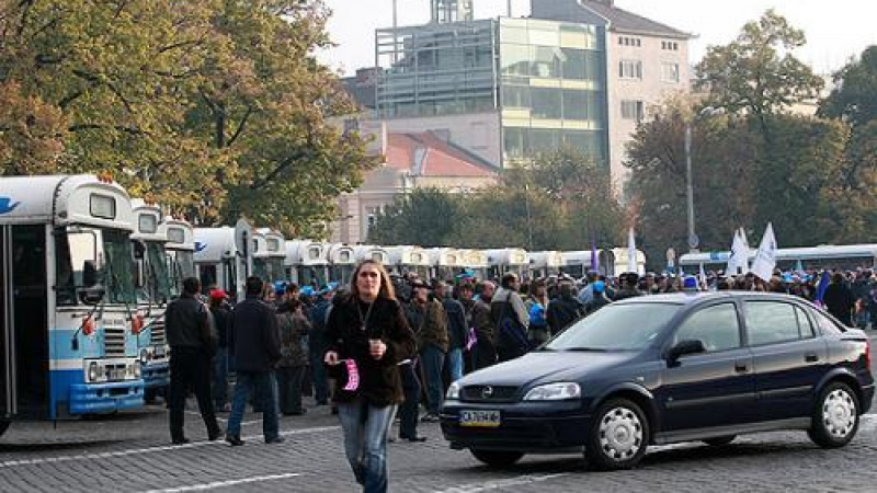 Съкращават 400 работници в "Кремиковци", зрее нов протест
