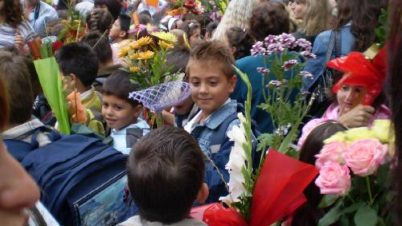 94 семейства с ученици бегълци без помощи в Ловешко