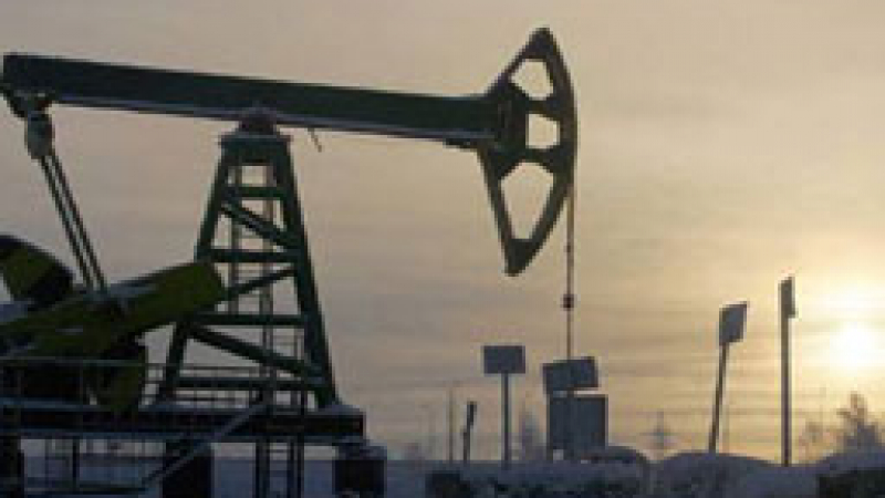 Цените на петрола паднаха с повече от 7%
