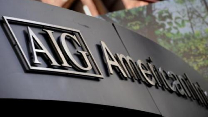 В САЩ поискаха от AIG да не раздава бонуси за 165 млн. долара