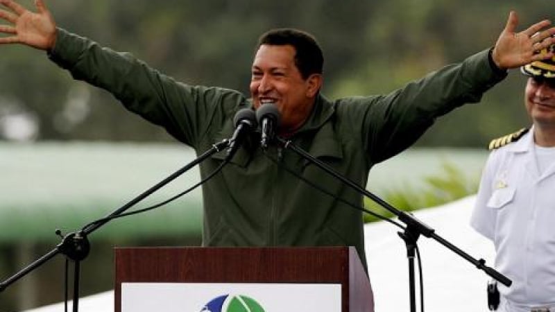 Чавес предложи руската стратегическа авиация да използва венецуелска база 

