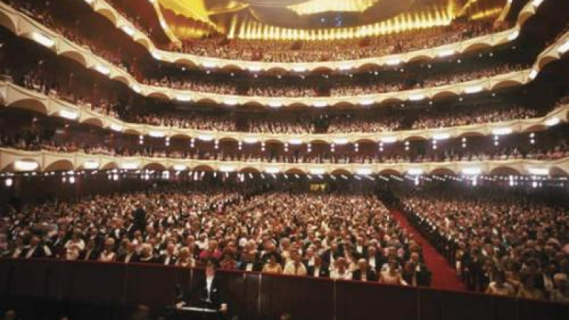 Метрополитен Опера на 125 години