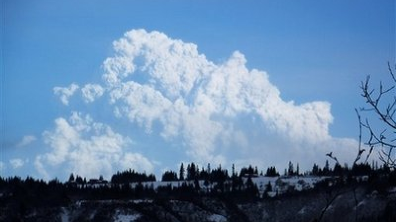 Вулканът Ридаут изригна отново