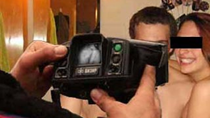 Милиционер снима порнофилми с радар