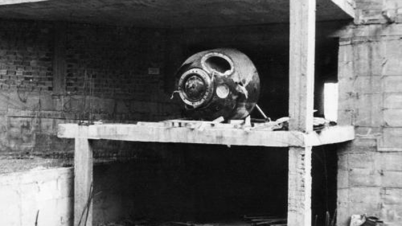Капсулата на "Союз 33" захвърлена на строеж в Ловеч 