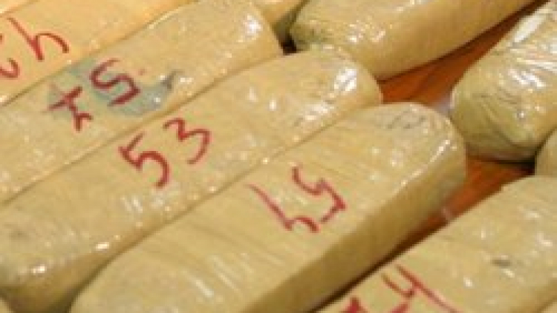 Македонски полицаи хванаха 60 кг хероин в камион, минал през България