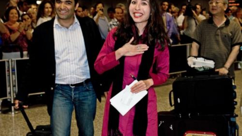 Освободената от Иран журналистка се прибра в САЩ