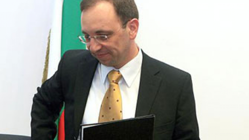 Министър Василев представи пилотната си книга