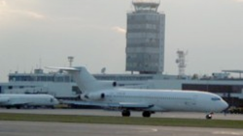 Инцидент със самолет на Ер Франс на летището в Белград