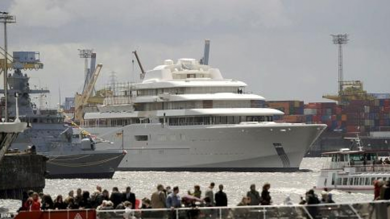 Новата яхта на Абрамович e най-голяма в света