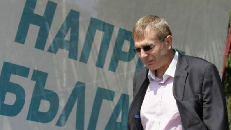 Иван Иванов изхвърлен от партия Лидер