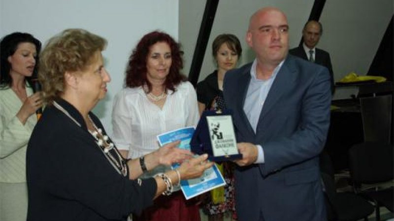 Спец по компютърни престъпления с награда  “Джовани Фалконе”