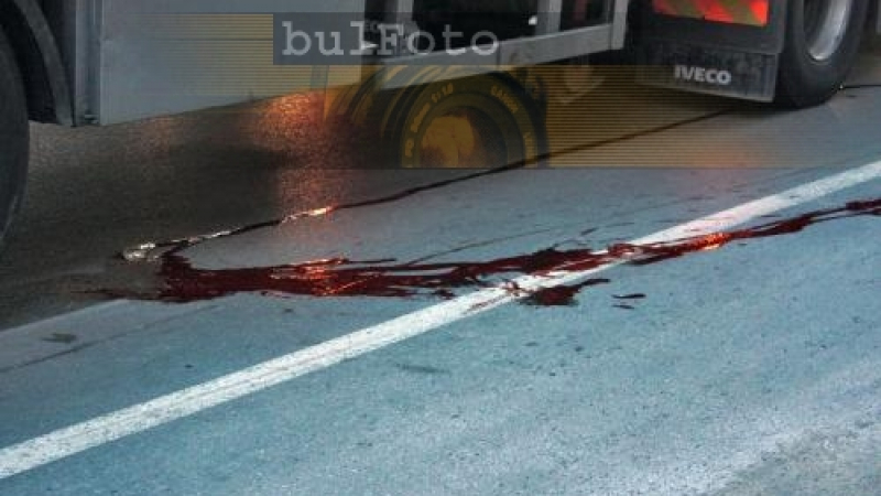 Пешеходец попадна под гумите на ТИР в Княжево 