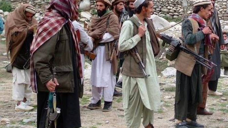 Талибаните купуват деца за самоубийствени атаки