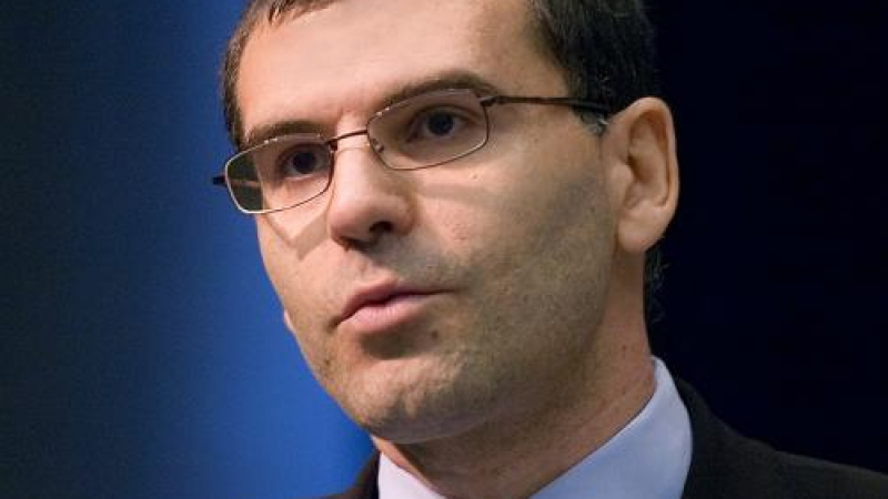 Дянков ще покани МВФ за актуализацията на бюджета