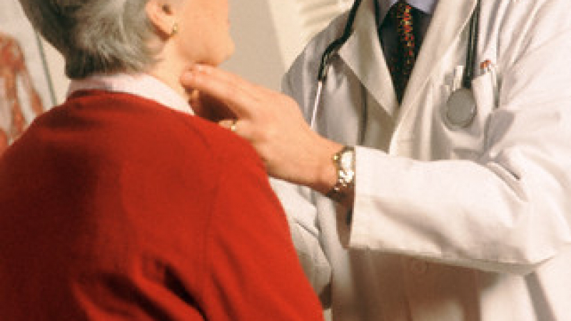 Д-р Антон Николов, ендокринолог: Не бързайте да оперирате щитовидната си жлеза! 