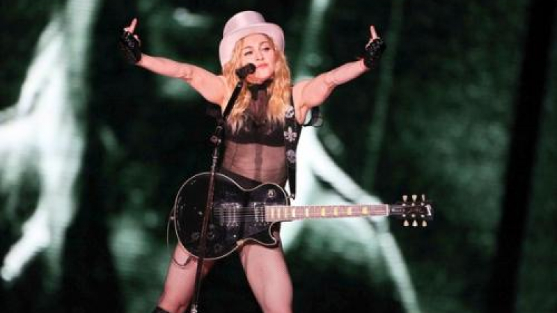 Смъртни случаи отмениха концерт на Мадона