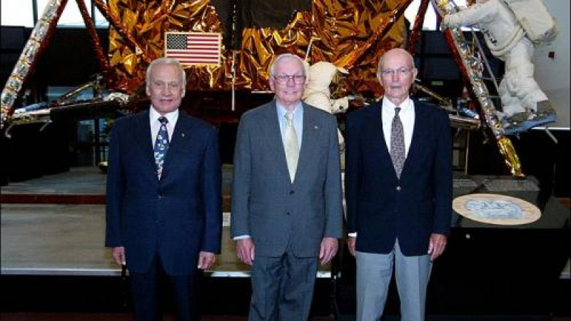 Астронавтите от Аполо 11 отново заедно