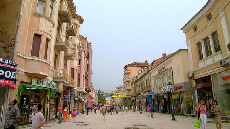 Пиян грък разпиля торба с 50 хил. евро на улицата