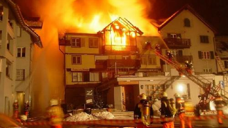 5 деца загинаха при пожар в жилищна сграда 
