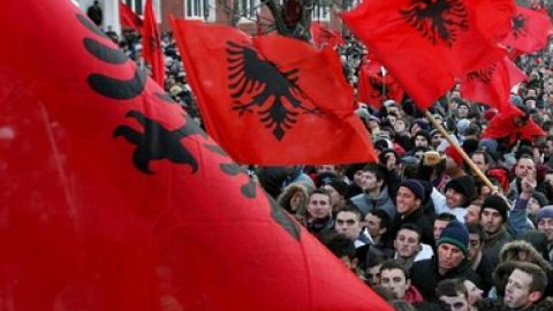 Искат албанския за официален език в цяла Македония