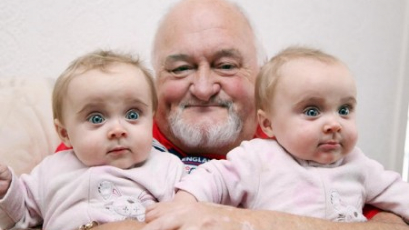 71-годишен мъж стана най-възрастният баща на близнаци в Англия
