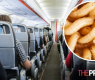 Отврат: Не е за вярване какво откри пътник на самолет в храната си  