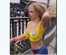 Едрогърда моделка се повози гола в лондонското метро 18+