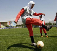 Извадиха женския тим на Иран от олимпиада заради забрадки