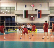 България загуби от Словакия в пет гейма