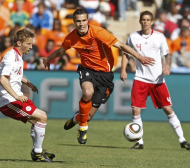 Холандия - Дания 2:0, мачът по минути