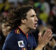 Играчите на Испания искат да отрежат косата на Пуйол при титла