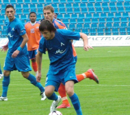 Дембеле в трети мач играл с травма, Тасевски също контузен
