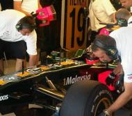 Арабаджиев тества днес болид от Формула 1