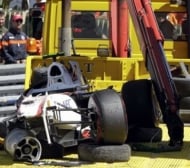 Пилот от Формула 1 оцеля след зловещ сблъсък с над 280 км/час (ВИДЕО)