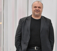 Шеф на Пирин изригна: Емил Наков е общ работник и мошеник