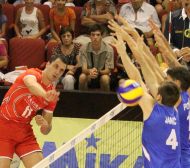 Волейболните ни национали попиляха звездния отбор на Сърбия във Варна