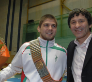 България с втори медал от Световното по борба