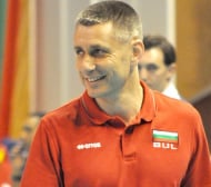 Шефовете на волейбола се събраха на спешно заседание, умуват за Радо Стойчев