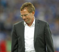 Треньорът на Шалке 04 напусна заради здравословни проблеми