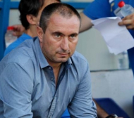 Мъри Стоилов с първа загуба за сезона в Кипър