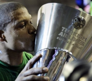 Еврошампионът без двама титуляри в бенефиса на Георги Младенов