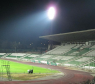 20 години по-късно, 6000 фенове на Берое дочакаха осветление на стадиона