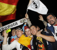 Партито в съблекалнята на Реал (Мадрид) за 32-ата титла – ВИДЕО