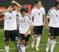 Германия без проблеми срещу Холандия за втора победа - ВИДЕО