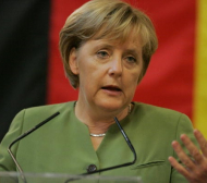 Меркел стиска палци на Бундестима от Брюксел