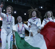 Италия триумфира на рапира за жени